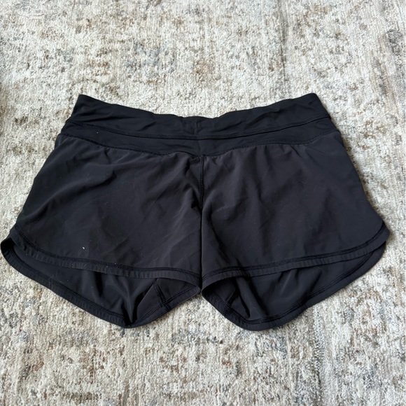 Lululemon shorts - Picture 1 of 3